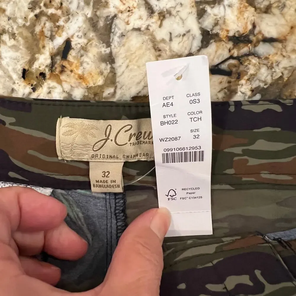 NWT J. Crew Men's Green Camo/Floral Print Swim Board Shorts -SZ 32